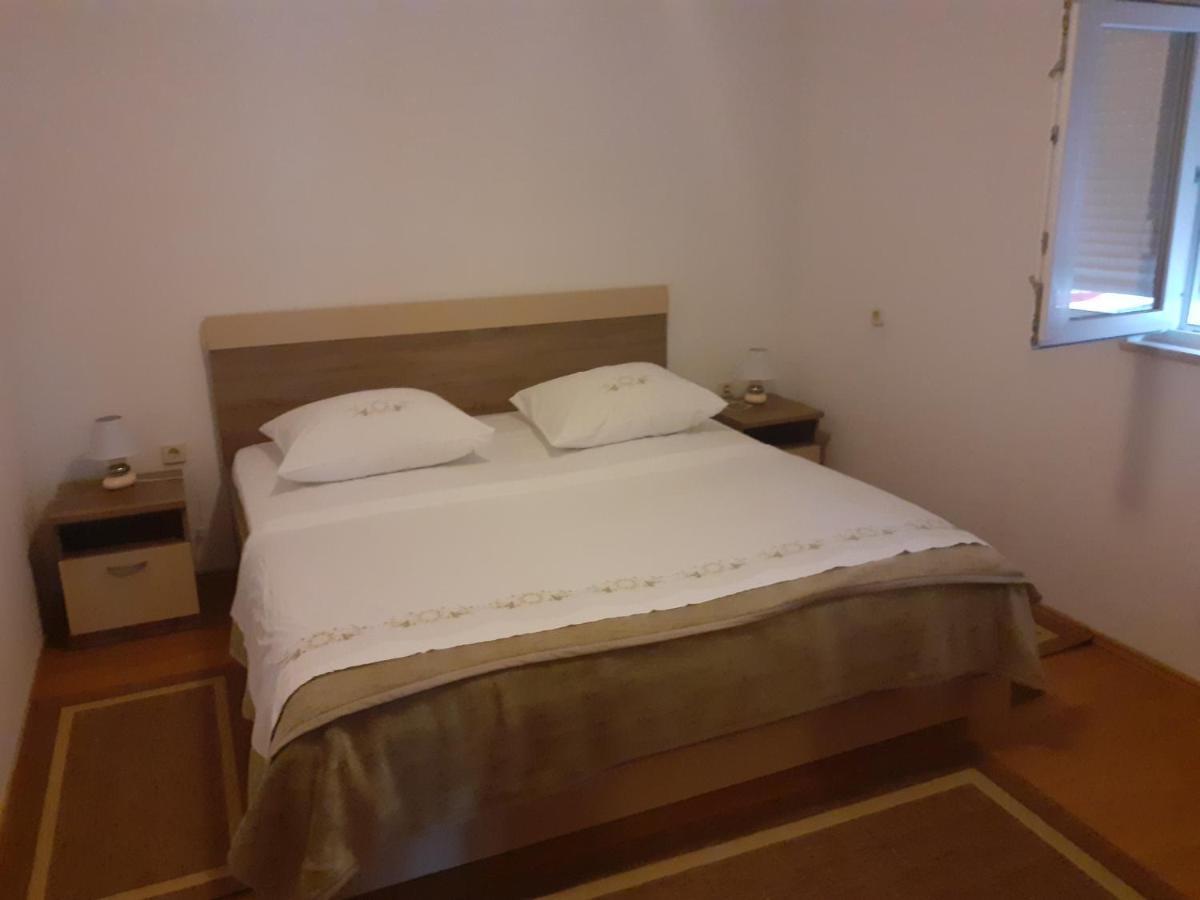 Apartment Papak Trogir Exterior photo